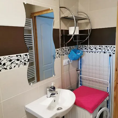 דירה Gyoengy